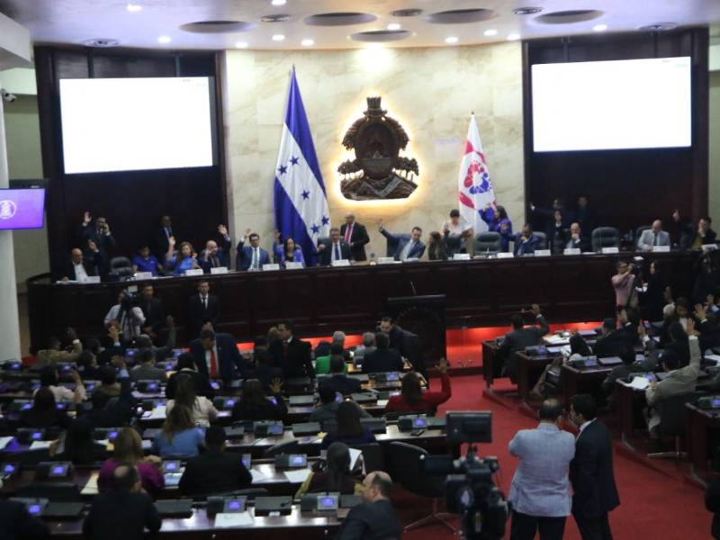 Sesión en el Congreso Nacional durante la discusión de iniciativas clave.