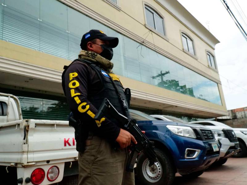 <b><span class=mln_uppercase_mln>Acciones.</span></b> En la operación Encrucijada fue asegurado un edificio en el barrio Sunseri de SPS.