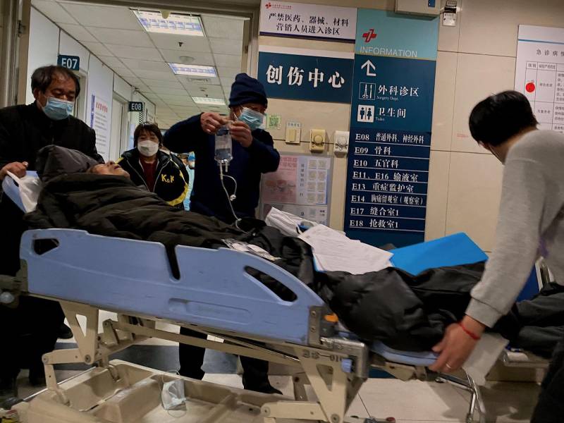 Los contagios por covid 19 se incrementan a diario en China tras el levantamiento de las restricciones anticovid.