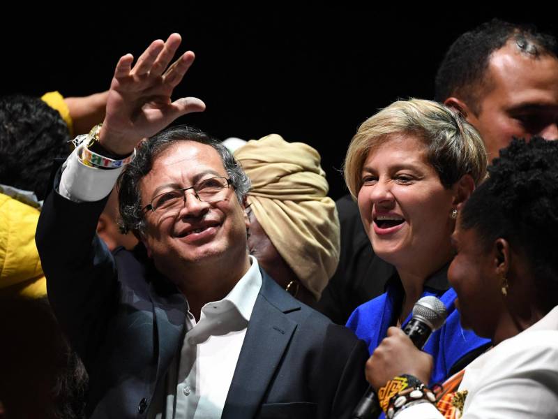 Petro se convirtió en el primer presidente de la Izquierda en Colombia reafirmando la nueva ola en la región.