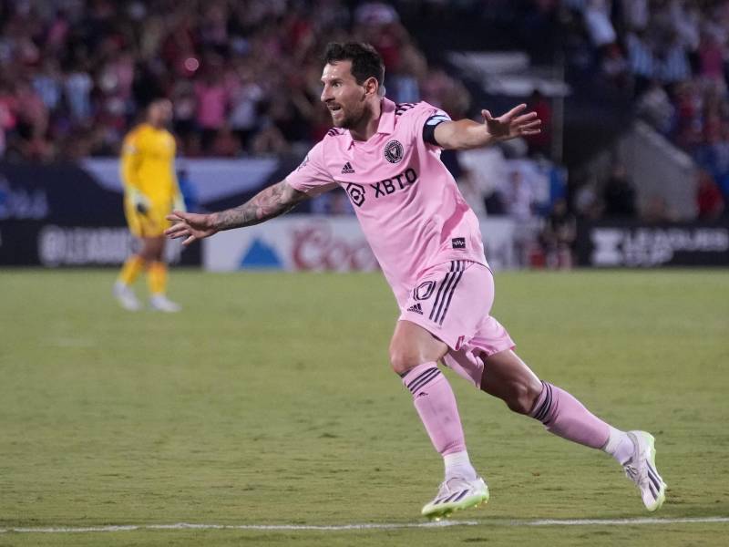Messi rescata al Inter Miami con doblete y avanzan a los cuartos de final