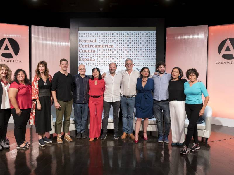 Por primera vez, incorpora en su programa en Madrid temas de contexto socio político de la región.