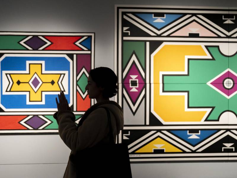 ‘Giants’ (‘Gigantes’) es el título del conjunto de 98 obras que forman parte de la donación de la familia Dean (el apellido real del productor de hip-hop y DJ Swizz Beatz, Kasseem Dean) y que podrán verse a partir de este sábado 10 de febrero y hasta el 7 de julio en el interior del museo neoyorquino.