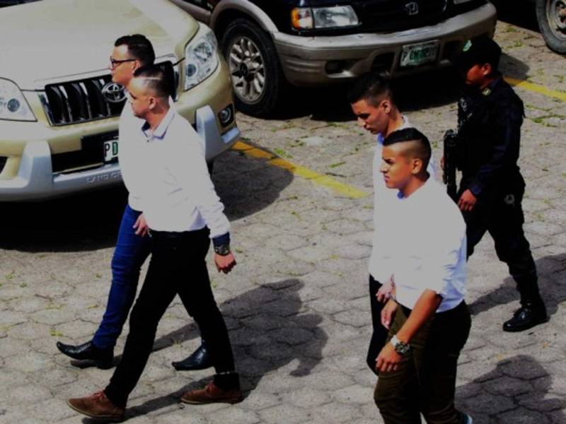 Ayer, los cinco imputados continuaron el juicio para determinar su inocencia o culpabilidad en la muerte de Carlos Collier Núñez, ocurrida el 11 de octubre de 2017.