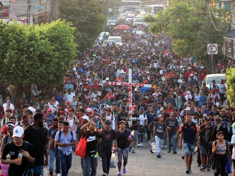 Un ‘Viacrucis migrante’ con 3,000 personas partió de la frontera sur mexicana este lunes, inicio de la Semana Santa, rumbo a la capital del país para exigir mejores políticas migratorias en medio de las crecientes tensiones por las campañas presidenciales de México y Estados Unidos.