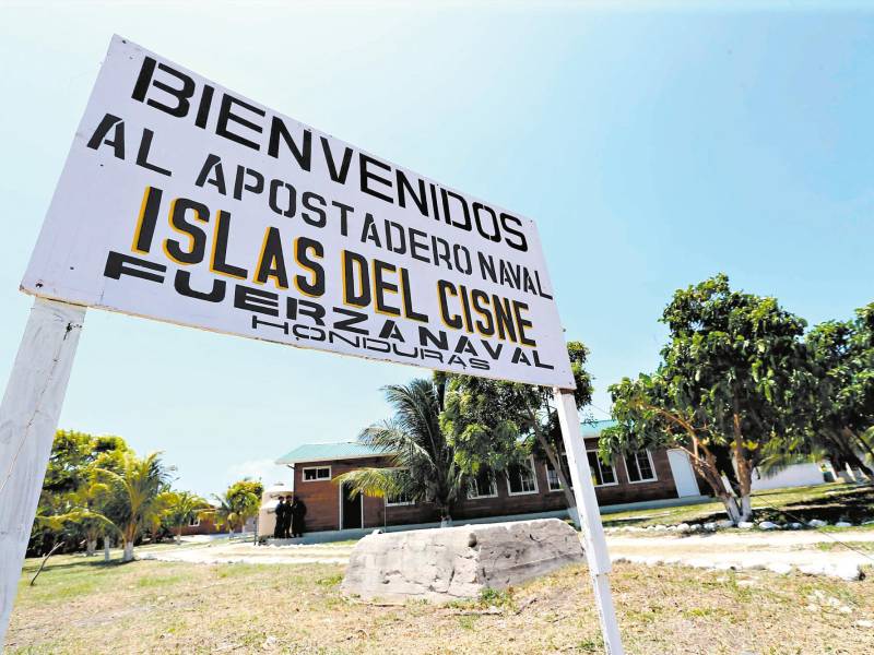 <b><span class=mln_uppercase_mln>Zona.</span></b> Algunos sectores sociales son del criterio que en Islas del Cisne se debe instalar un centro de investigación ambiental.