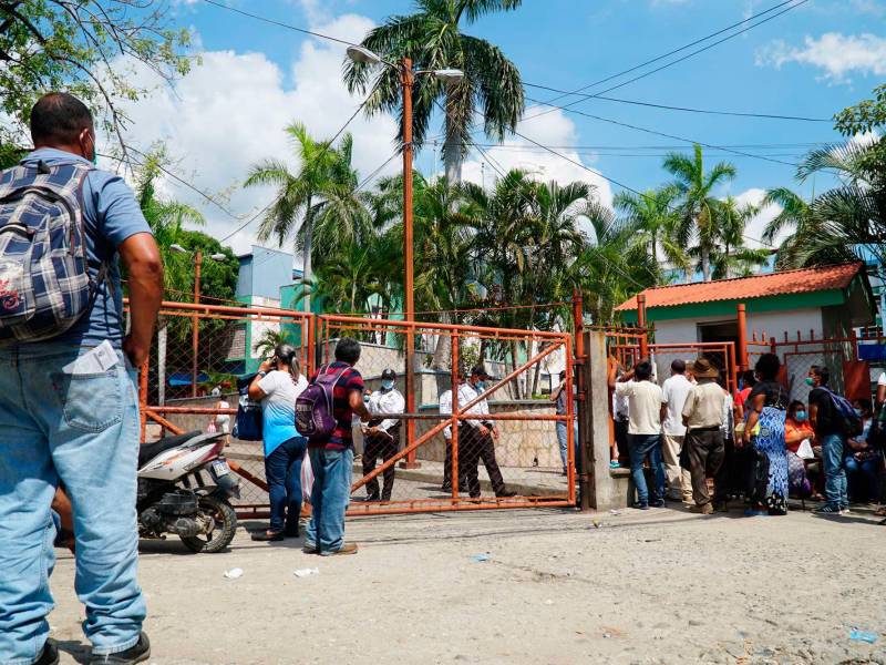 <b><span class=mln_uppercase_mln>Medidas.</span></b> En el Mario Rivas, el 90% de las atenciones en consulta son para hipertensos con otras comorbilidades.