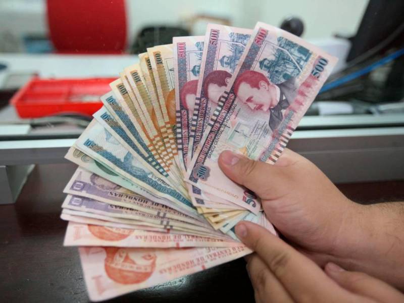 Billetes que circulan en Honduras. Fotografía: LA PRENSA
