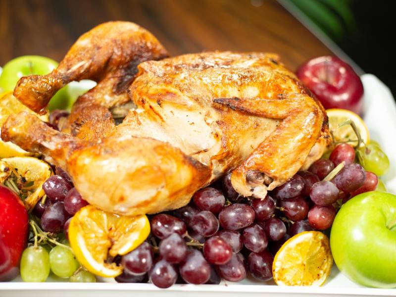 Navipollo a la naranja y sus acompañantes para una cena inolvidable