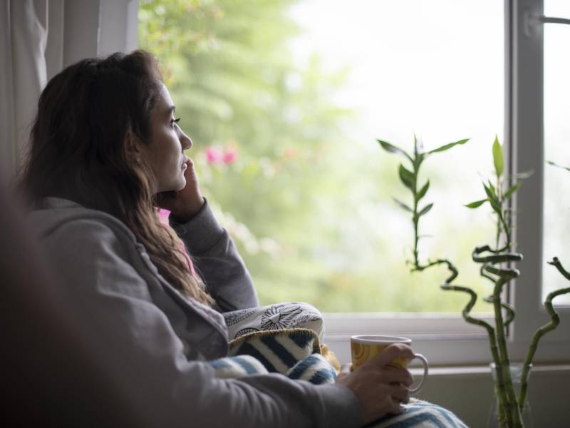 El término se refiere al intenso dolor emocional o sufrimiento que se manifiesta tras sufrir una pérdida.