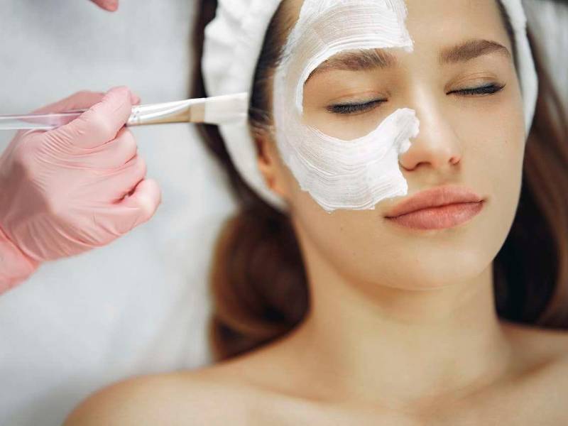 consejo. Una vez al mes hazte un tratamiento facial profesional.