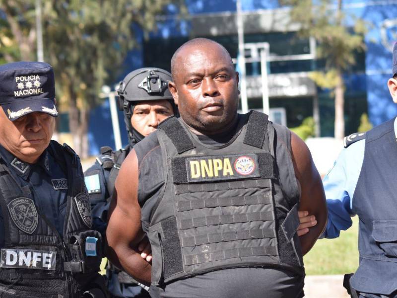 El presunto narcotraficante <b>Erasmo Ávila es solicitado por la Corte del Distrito Este de Virginia por el delito de “conspiración para distribuir 5 kilogramos o más de cocaína”.</b>