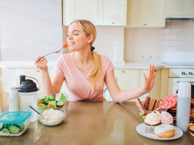 Haga un plan alimenticio para mantener el balance nutricional.