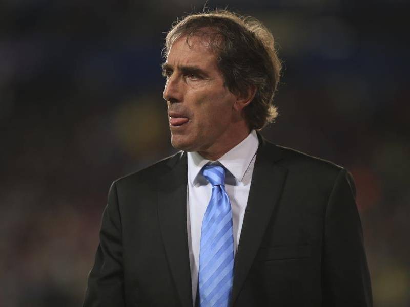 Guillermo Almada, entrenador del Pachuca durante el encuentro ante Motagua.