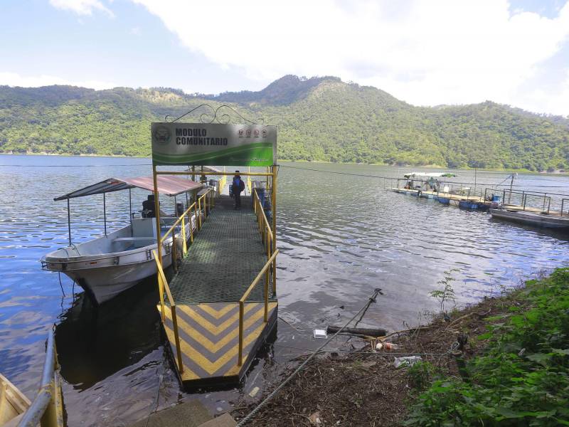 Mantener el equilibrio entre las personas que viven en el embalse, las empresas que laboran en la producción de tilapia y la fauna es clave para que el entorno y el turismo sean sostenibles en el embalse de la represa.