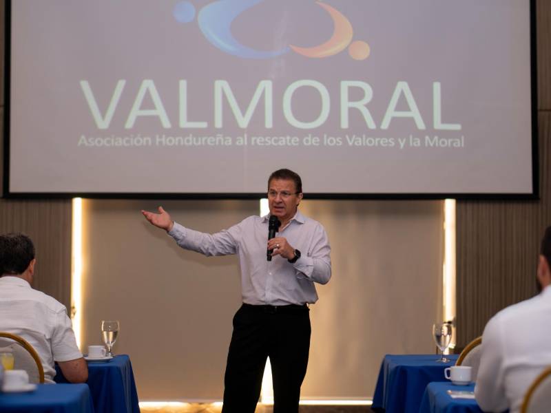 El empresario hondureño Jesús Canahuati durante su disertación en la conferencia “Legado de Bienestar”.