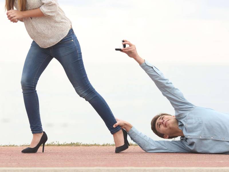 Cuando una persona se siente enamorada de un imposible tiene una profunda necesidad de estar con esta persona.