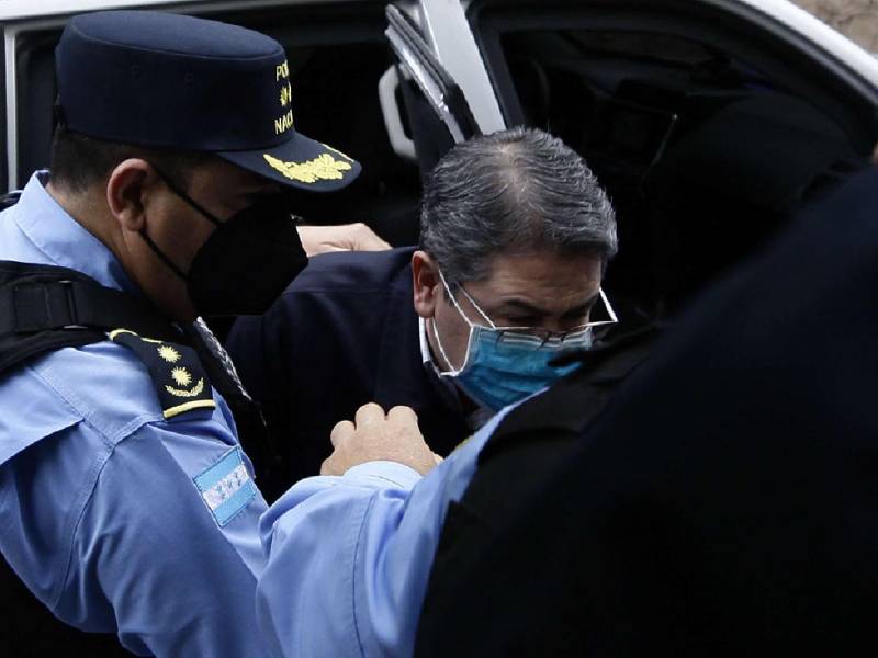 El expresidente Hernández podría conocer en las próximas horas la decisión final de la Corte Suprema de Justicia. AFP