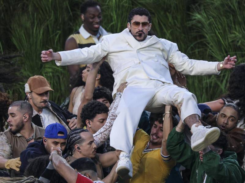 Imagen de archivo de Bad Bunny en el Show de Medio Tiempo del Super Bowl LX entre los New England Patriots y los Seattle Seahawks en el Levi's Stadium en Santa Clara, California.