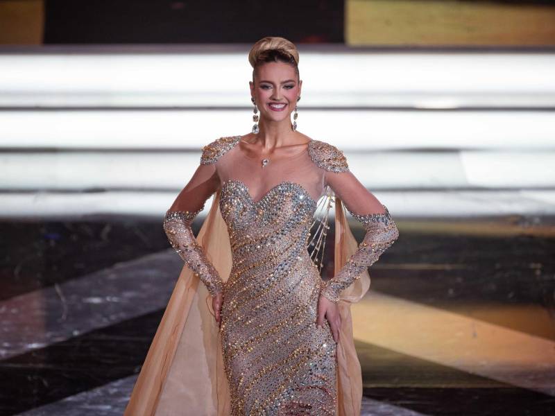 La joven Clara Vegas Goetz, representante del estado Miranda (norte, cercano a Caracas), ganó el pasado jueves el concurso de belleza Miss Venezuela y con ello el derecho a representar al país petrolero en el Miss Universo del próximo año.