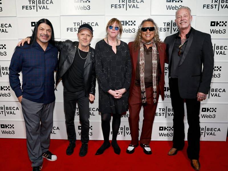 Metallica Saved My Life incluye historias personales de superación.