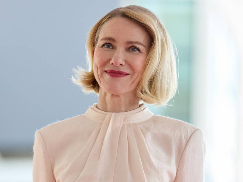 Recuerde. La actriz Naomi Watts recibió su estrella en el Paseo de la Fama de Hollywood el 13 de octubre de 2025.