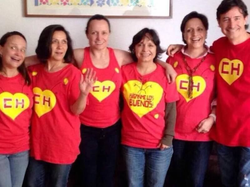 Foto de los seis hijos de Roberto y Graciela.