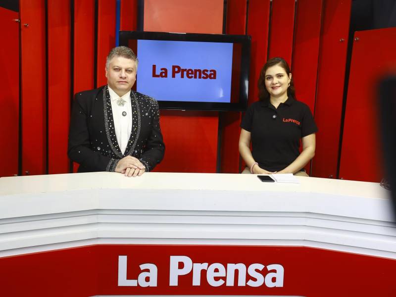 Yo creo que así como los payasos, los magos no se hacen, se nacen, es como una misión, o sea es un llamado, la magia tiene que estar en su corazón, en su cabeza, en las manos, en sus ojos, hay que ser apasionado, enamorado por el arte de la magia, expresa Marco Estrapazón