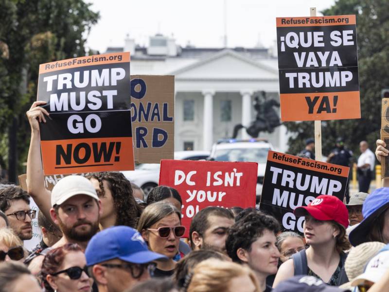 La orden de Trump de movilizar la Guardia Nacional desató grandes protestas en Washington D.C.