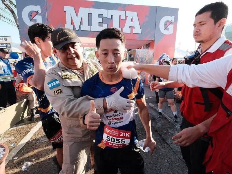 El “influencer” estará en la Maratón de La Prensa; debido a su lesión no correrá, pero sí caminará con los “runners”.
