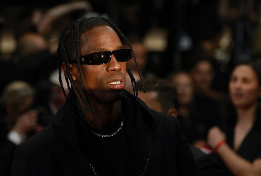 Arrestan a Travis Scott por allanamiento de propiedad