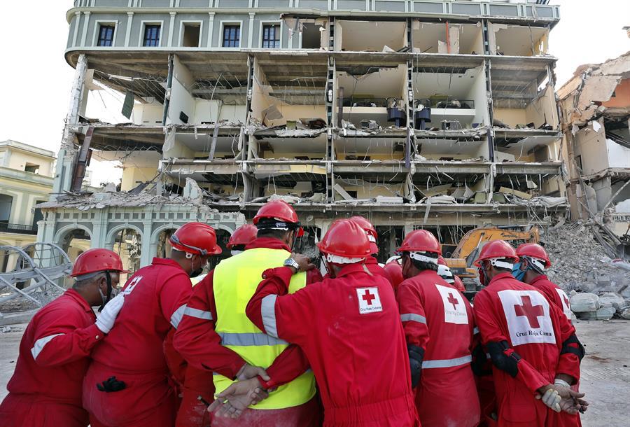 Elevan a 30 la cifra de muertos en la explosión de un hotel en La Habana