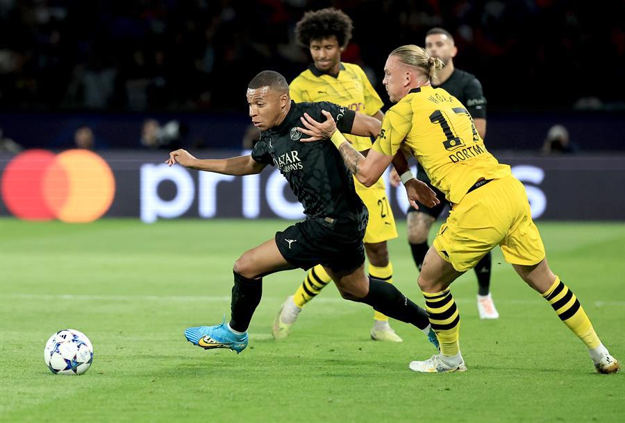 Mbappé anota y el PSG doblega al Borussia Dortmund en Champions