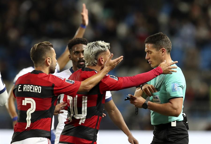 Al Hilal sorprende y vence al Flamengo en el Mundial de Clubes