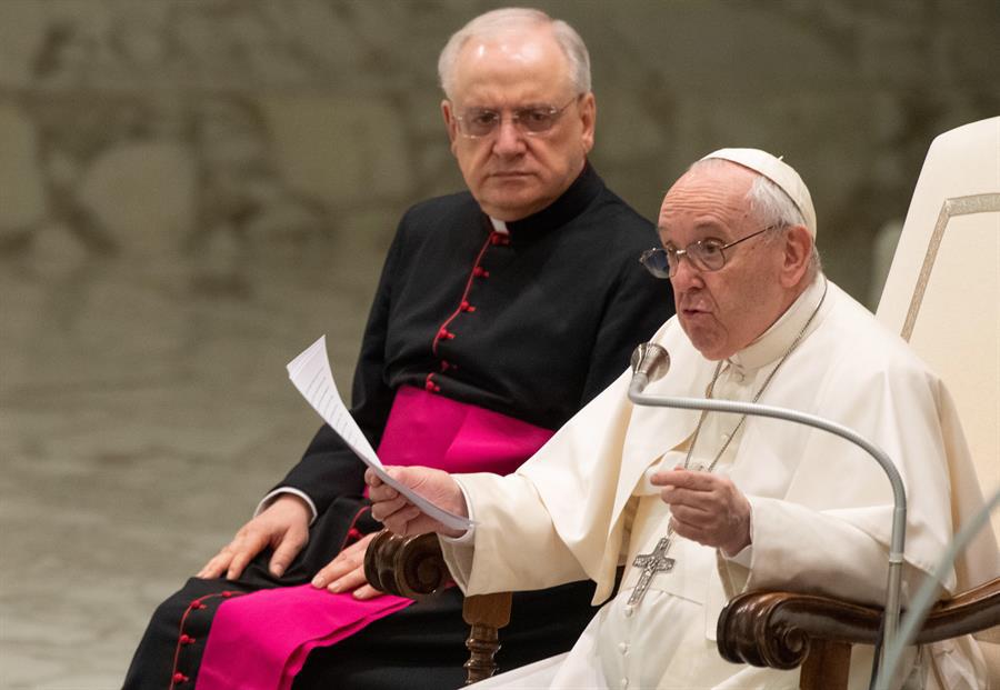 El papa dona material médico para que sea enviado a Ucrania