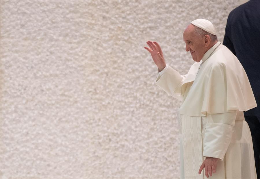 El papa suspende los ejercicios espirituales con la Curia por la pandemia