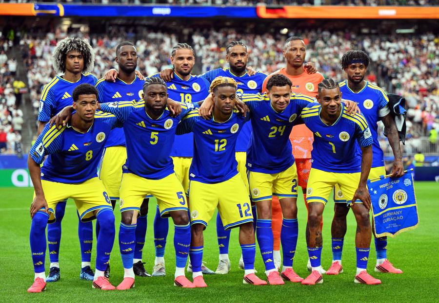 ¿Por qué los futbolistas usan zapatillas rosas en el Mundial 2026?