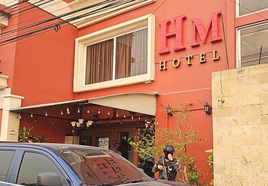 Hotel allanado por el Ministerio Público en el barrio Suyapa de San Pedro Sula.