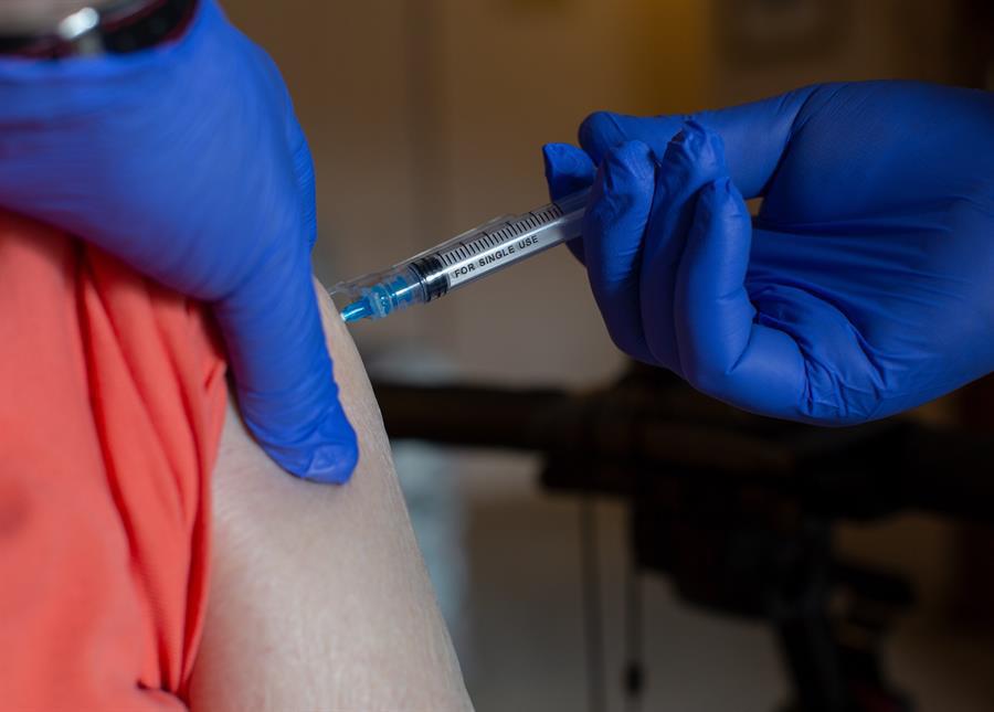 La ALBA culpa de la aparición de la variante ómicron al acaparamiento de vacunas