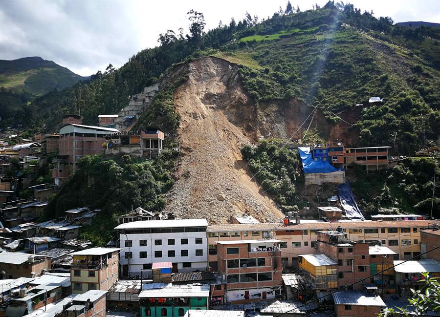 Ascienden a cuatro los fallecidos en el derrumbe al norte de Perú