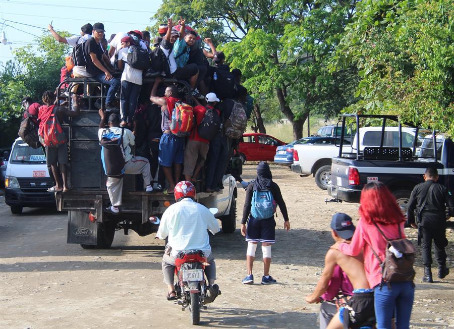 Migrantes centroamericanos gastan 2,200 millones de dólares al año en trayecto a EEU