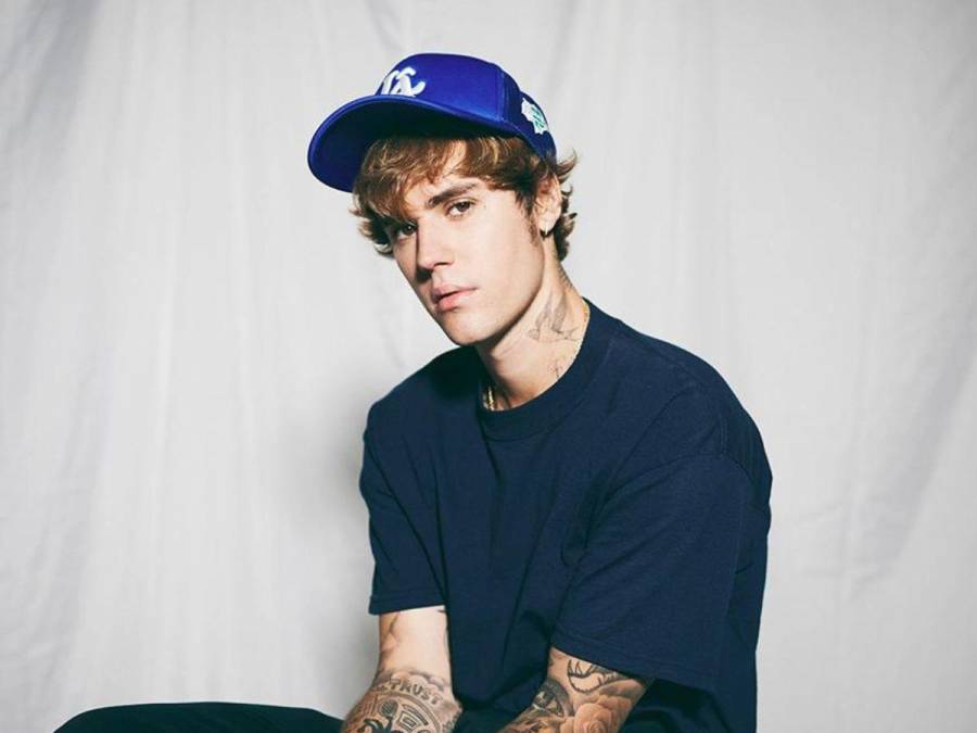 10. Justin Bieber (justinbieber) El último puesto lo ocupa el cantante canadiense, Justin Bieber. Él ha ido mejorando su alcance en Instagram. Ahora, posee <b>279 millones</b> de seguidores que disfrutan todas sus publicaciones.