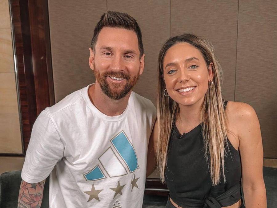 Cabe señalar que en los últimos días surgió el rumor sobre una crisis que tiene Sofía Martínez con su pareja debido a que Messi se le notó bien apegada con ella. 
