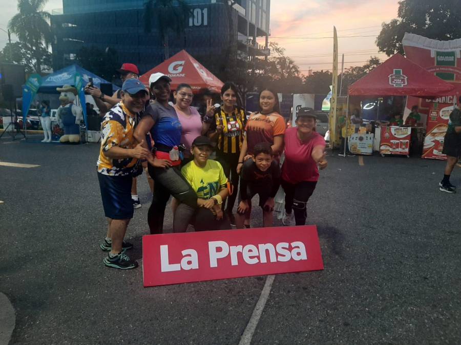 El tercer bootcamp comenzó a las 5:00 am desde el parqueo del Supermercado Colonial, en la avenida Circunvalación, 