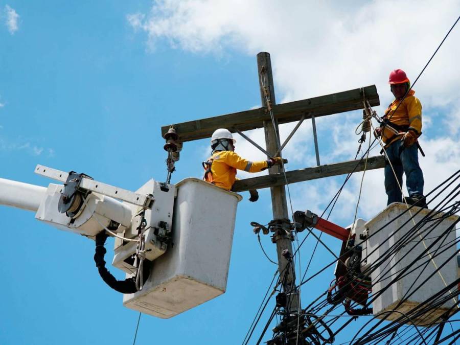 Salomón Ordóñez, asesor de la industria eléctrica, indica que la Enee necesita una “infusión de dinero” para poder realizar un control y una reducción efectiva de las pérdidas.