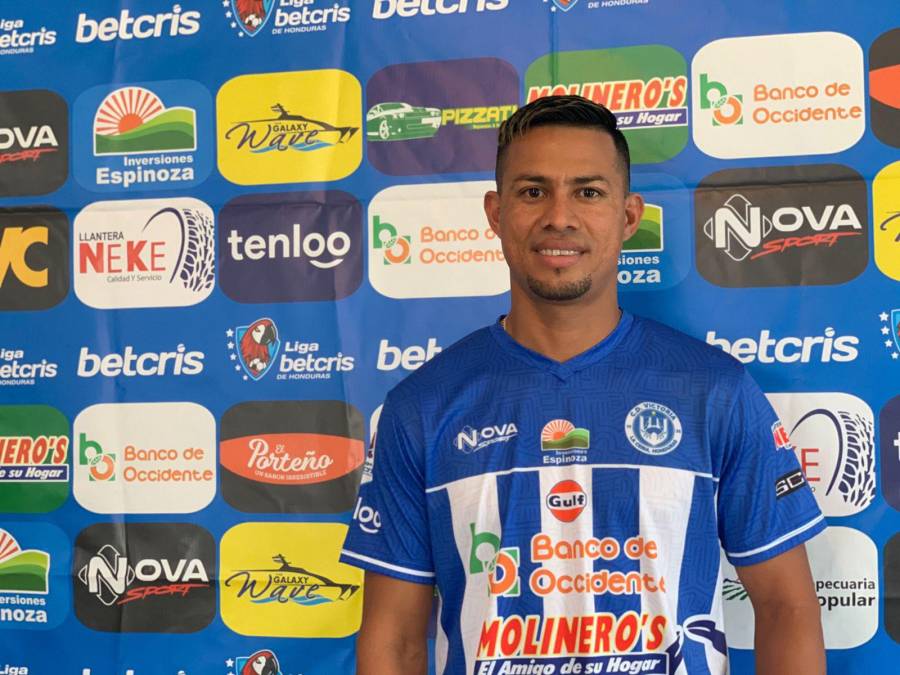 Marco Tulio Vega: El delantero hondureño ha sido anunciado como nuevo jugador del Victoria, llega procedente del Motagua.