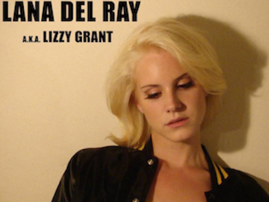 Elizabeth Grant antes decidir que su nombre artístico fuera Lana del Rey, probó con otro seudónimo, el de <b>May Jailer</b>.