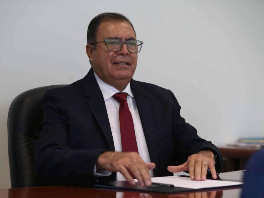“El Banco Central de Honduras y el Ministerio de Trabajo no va a los mercados, la gente que elabora -el informe- en la SDE es porque pasa en el mercado”, expresó Cerrato.