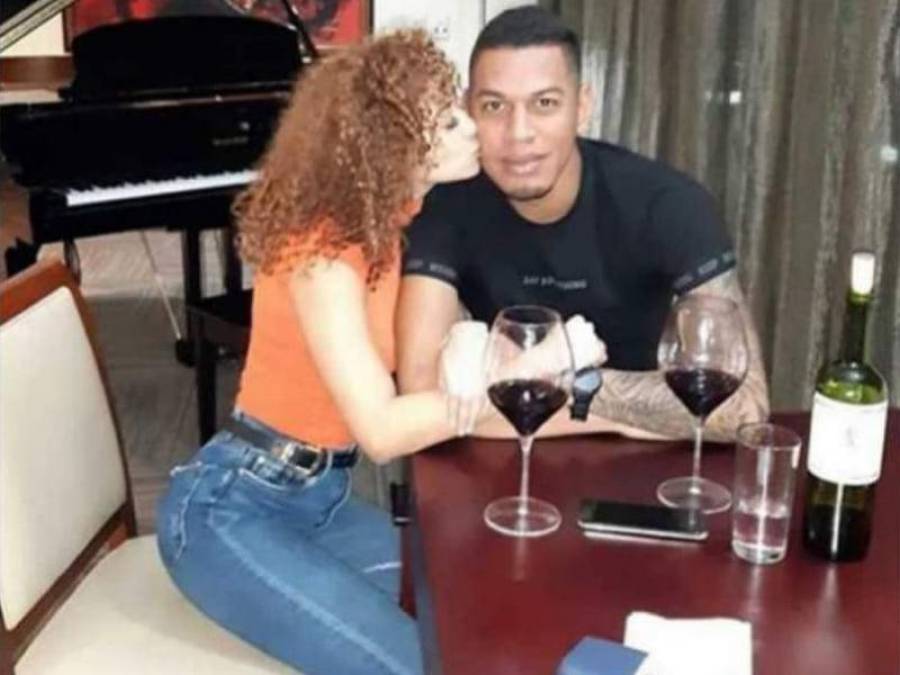 En Twitter e Instagram se ha informado que la relación entre Denovan Torres y Mayra Tercero habría llegado a su fin...