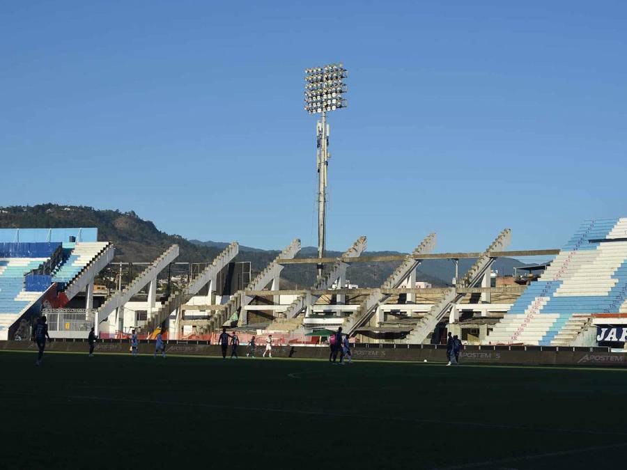 La Comisión Nacional de Deportes, Educación Física y Recreación (Condepor), sigue con el objetivo de convertir el estadio Nacional Chelato Uclés, en uno de los mejores en Centroamérica.